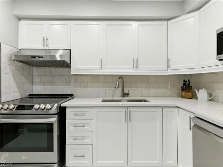 5-1 Royalwood Court, Hamilton, ON, L8E 4Y1 - 14