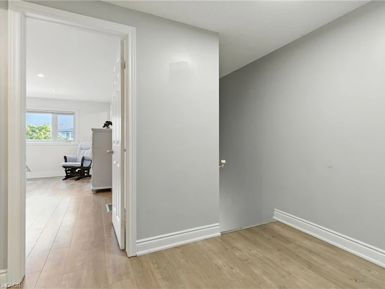 5-1 Royalwood Court, Hamilton, ON, L8E 4Y1 - 17
