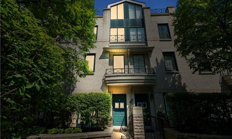8-1 Baxter Street