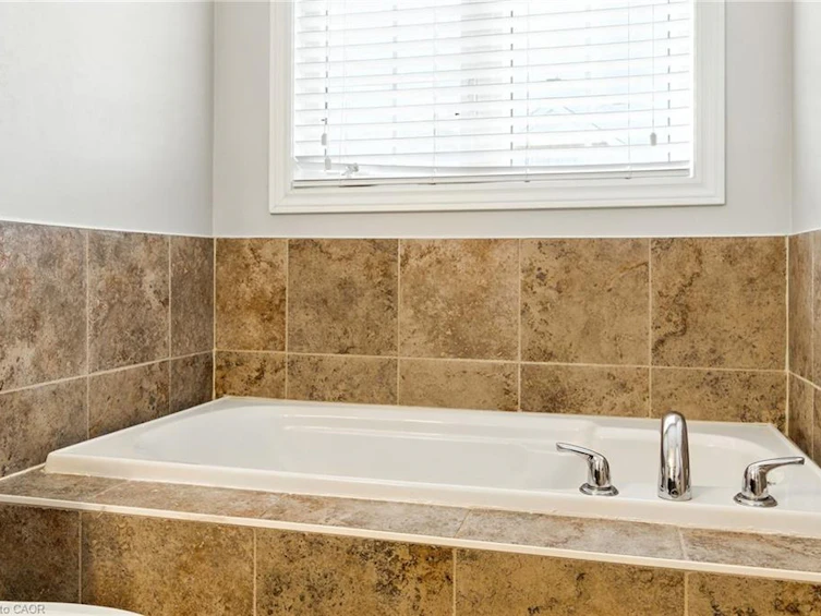 115 Skinner Road, Hamilton, ON, L8B 0R4 - 26