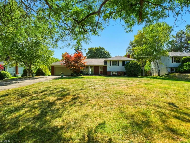 961 Garden Lane, Hamilton, ON, L8B 1P2 - 2