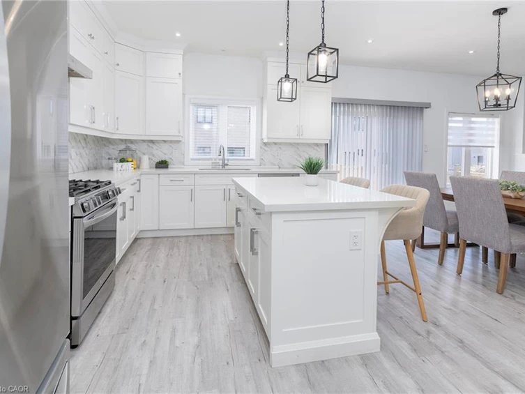 388 Klein Circle, Hamilton, ON, L9G 3K9 - 9