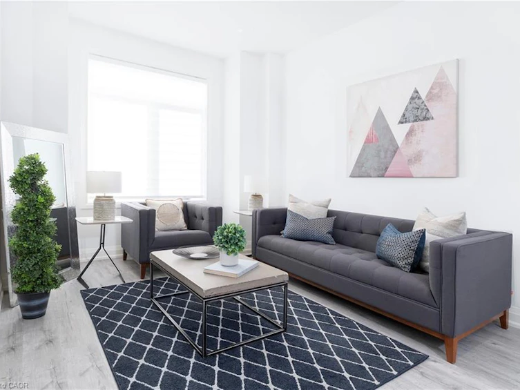 388 Klein Circle, Hamilton, ON, L9G 3K9 - 2