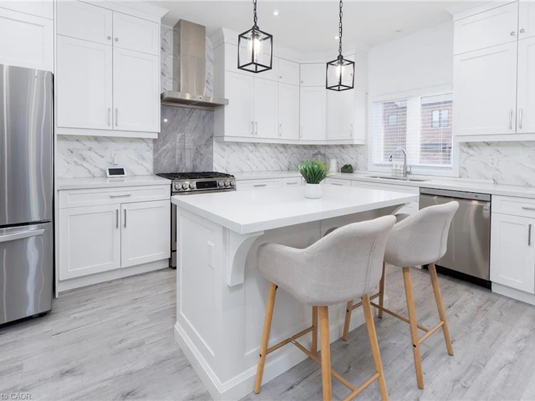 388 Klein Circle, Hamilton, ON, L9G 3K9 - 7