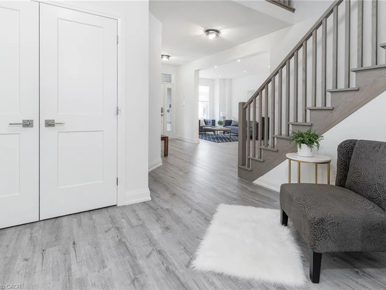 388 Klein Circle, Hamilton, ON, L9G 3K9 - 17