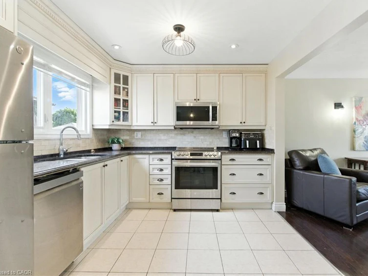 289 East 25th Street, Hamilton, ON, L8V 3A6 - 12