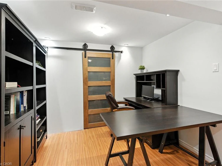 289 East 25th Street, Hamilton, ON, L8V 3A6 - 27