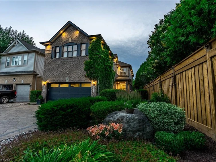 40 Premier Road, Hamilton, ON, L8B 0K7 - 2