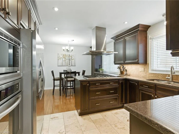 561 Harmony Avenue, Burlington, ON, L7N 3S7 - 9