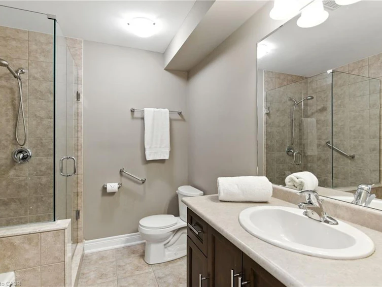 4 Burgundy Grove, Hamilton, ON, L9K 0E7 - 19