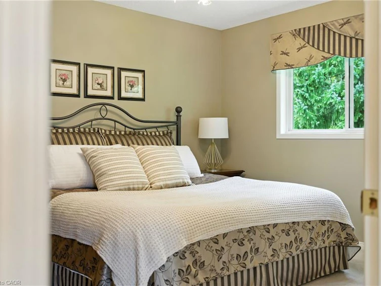 18 Naples Boulevard, Hamilton, ON, L9B 2J2 - 25