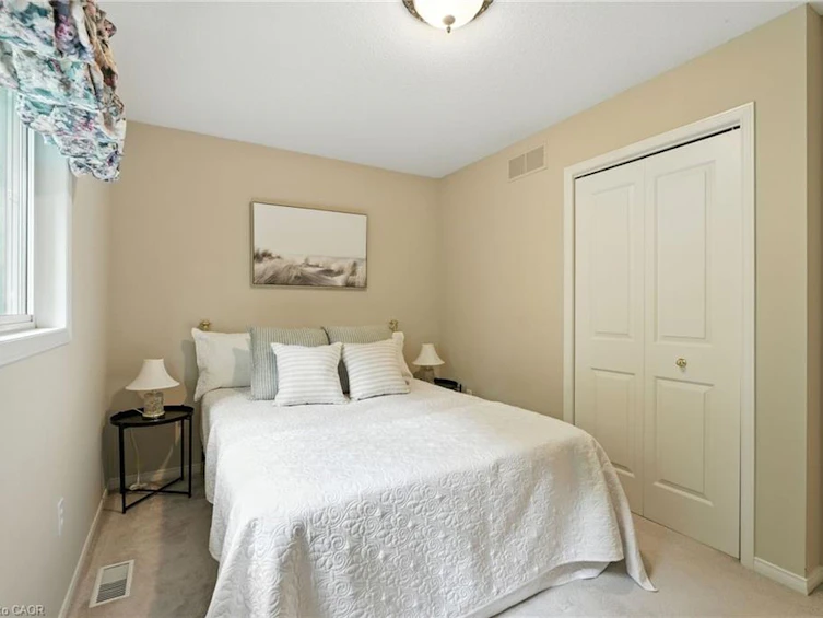 18 Naples Boulevard, Hamilton, ON, L9B 2J2 - 32