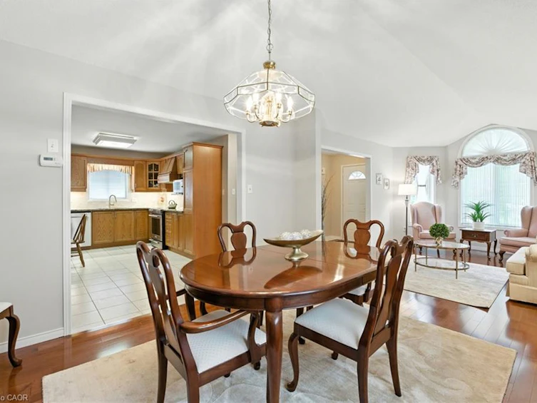 18 Naples Boulevard, Hamilton, ON, L9B 2J2 - 9
