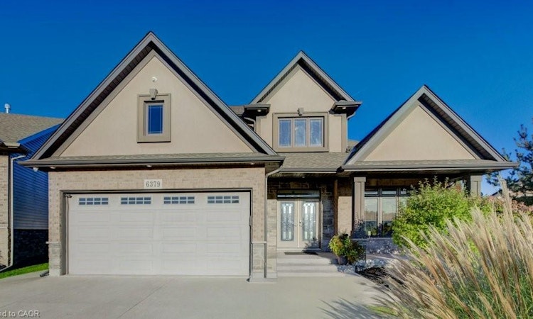 6379 Christopher Crescent