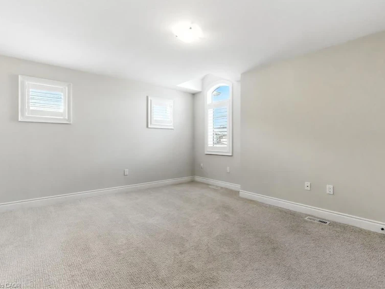15 Robarts Drive, Hamilton, ON, L9K 0H6 - 25