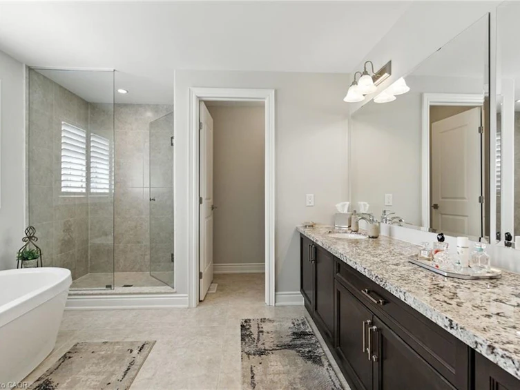 15 Robarts Drive, Hamilton, ON, L9K 0H6 - 34