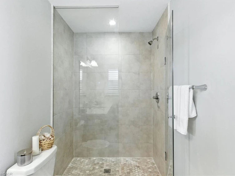 15 Robarts Drive, Hamilton, ON, L9K 0H6 - 24