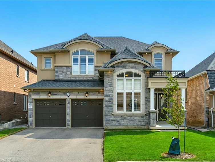 15 Robarts Drive, Hamilton, ON, L9K 0H6