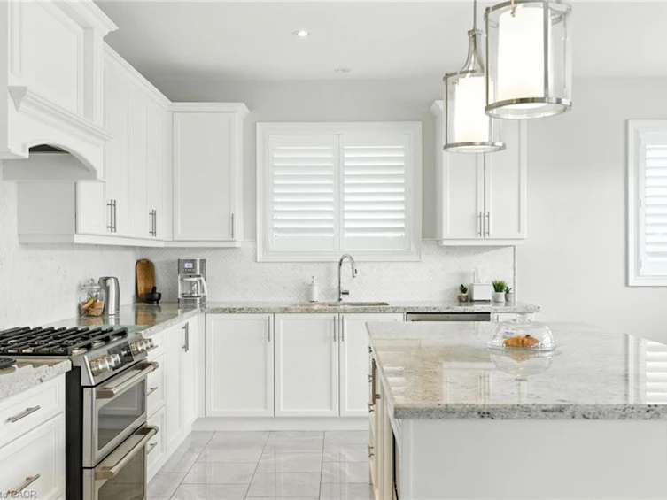 15 Robarts Drive, Hamilton, ON, L9K 0H6 - 9