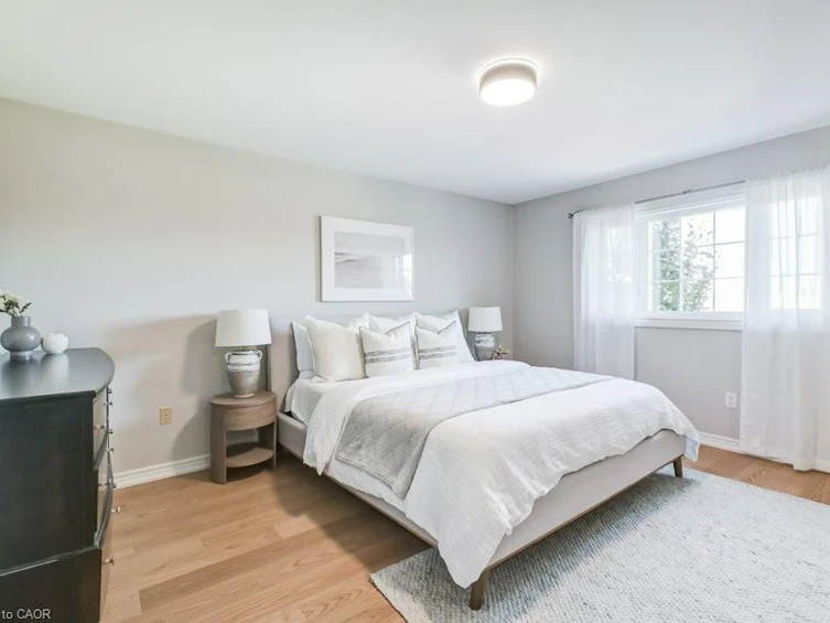 31 Watkins Glen Crescent, Aurora, ON, L4G 7P3 - 24
