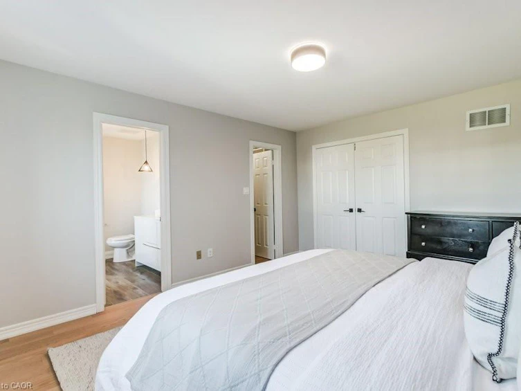 31 Watkins Glen Crescent, Aurora, ON, L4G 7P3 - 26
