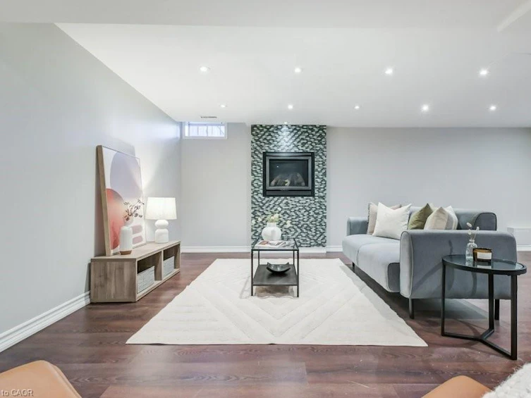 31 Watkins Glen Crescent, Aurora, ON, L4G 7P3 - 37