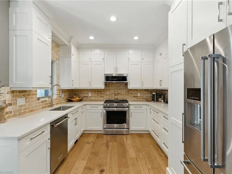 587 Sandcherry Drive, Burlington, ON, L7T 4L7 - 12