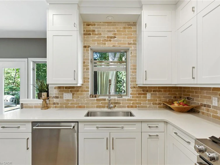587 Sandcherry Drive, Burlington, ON, L7T 4L7 - 13