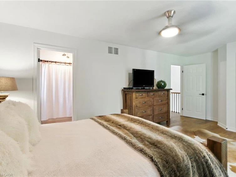 587 Sandcherry Drive, Burlington, ON, L7T 4L7 - 30