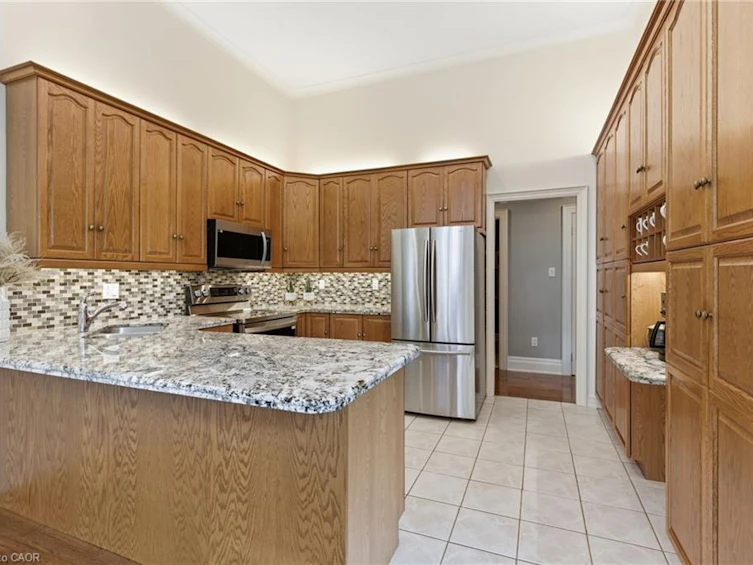 320 Fiddlers Green Road, Hamilton, ON, L9G 1X1 - 16