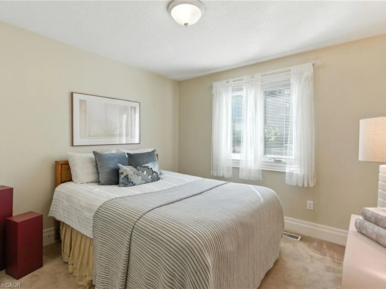 320 Fiddlers Green Road, Hamilton, ON, L9G 1X1 - 27