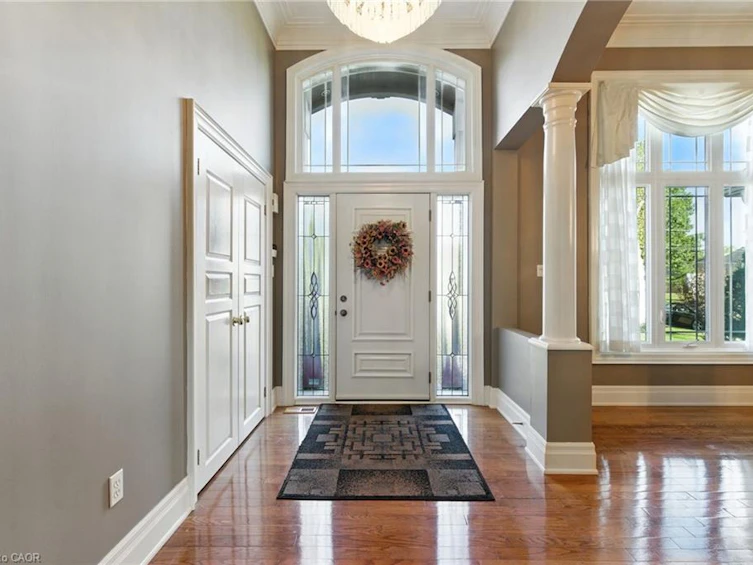 320 Fiddlers Green Road, Hamilton, ON, L9G 1X1 - 4