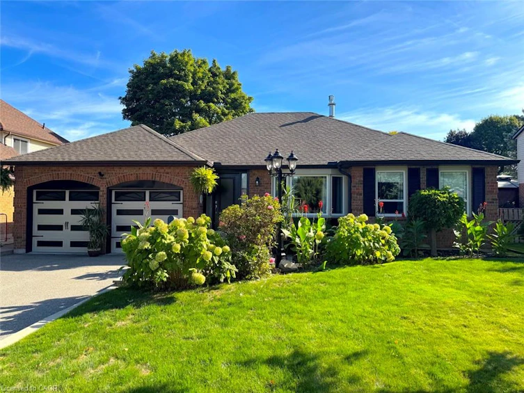 375 Melanie Crescent, Hamilton, ON, L9G 4B1