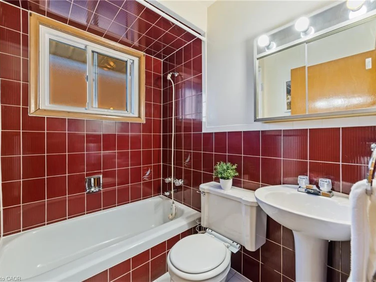 99 Edinburgh Avenue, Hamilton, ON, L8H 2C6 - 10