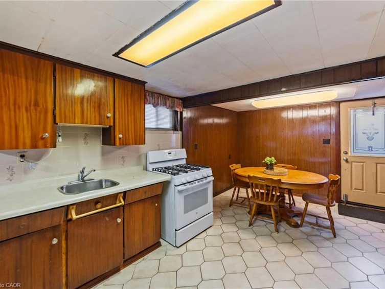 99 Edinburgh Avenue, Hamilton, ON, L8H 2C6 - 23
