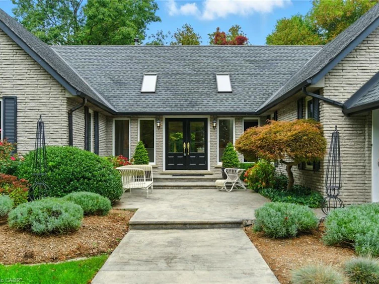 65 Maple Avenue, Hamilton, ON, L9H 4W6 - 6