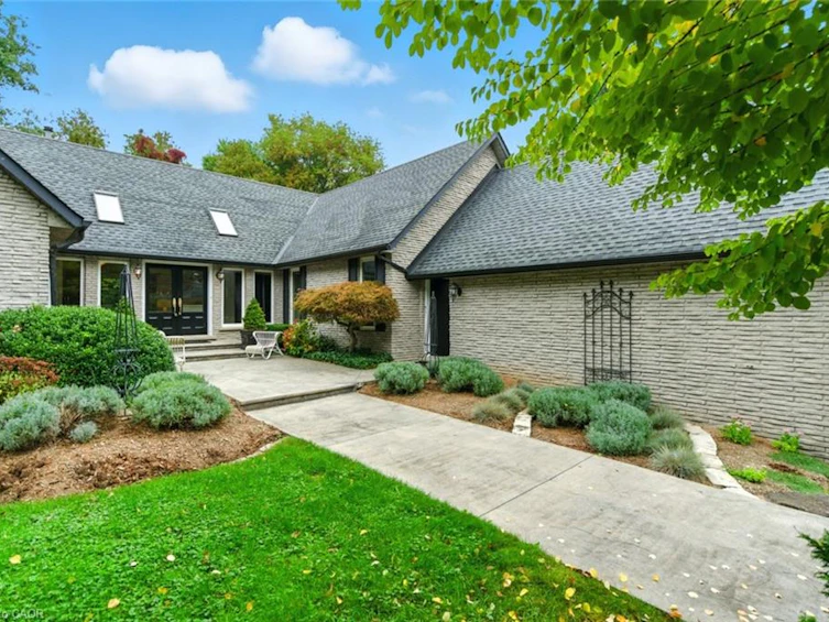 65 Maple Avenue, Hamilton, ON, L9H 4W6 - 3