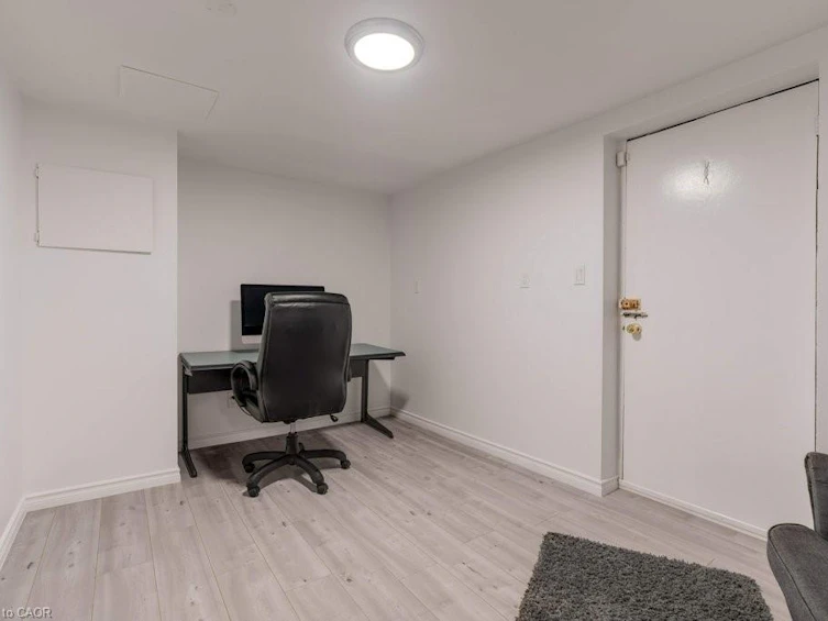 636 West Oval Drive, Burlington, ON, L7T 1B9 - 35