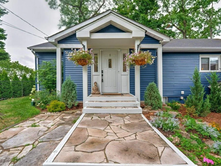 636 West Oval Drive, Burlington, ON, L7T 1B9 - 4
