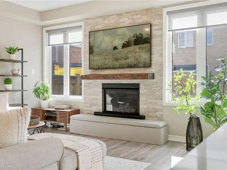 15 Bastia Street, Hamilton, ON, L8B 1V3 - 6