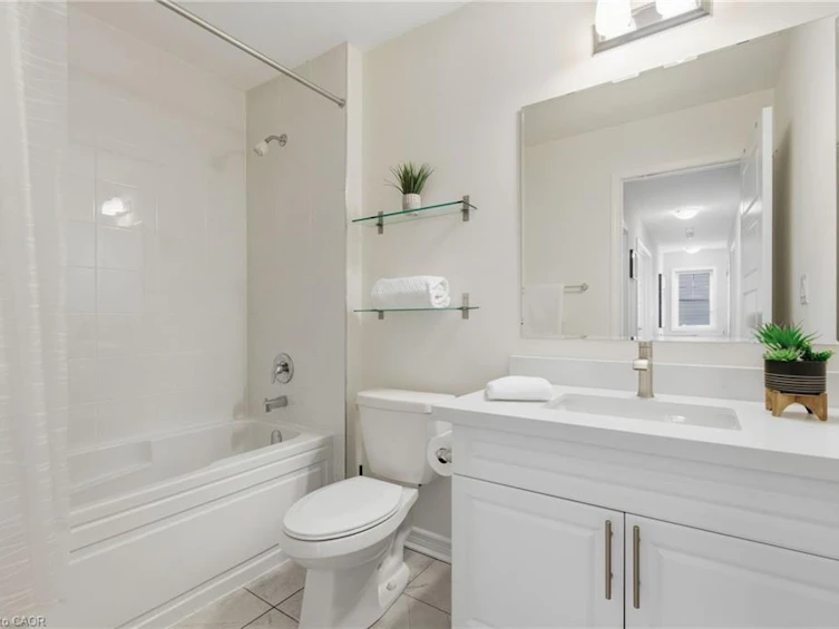 15 Bastia Street, Hamilton, ON, L8B 1V3 - 23