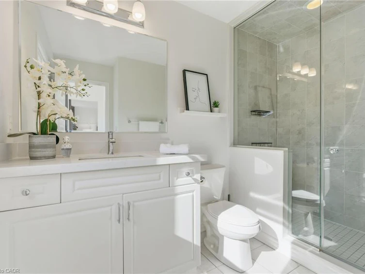 15 Bastia Street, Hamilton, ON, L8B 1V3 - 28
