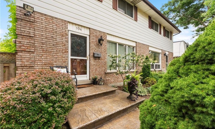 104 Berkindale Drive
