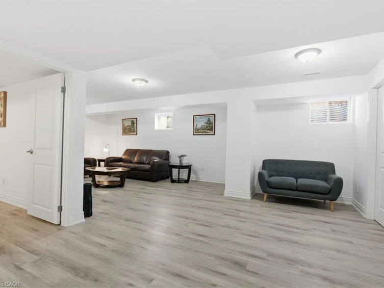 4 Ellis Avenue, St. Catharines, ON, L2P 0E6 - 22
