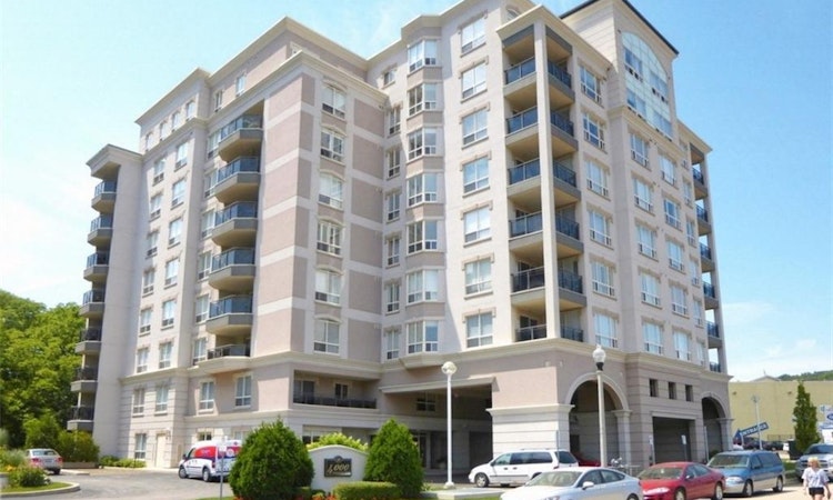 401-4000 Creekside Drive