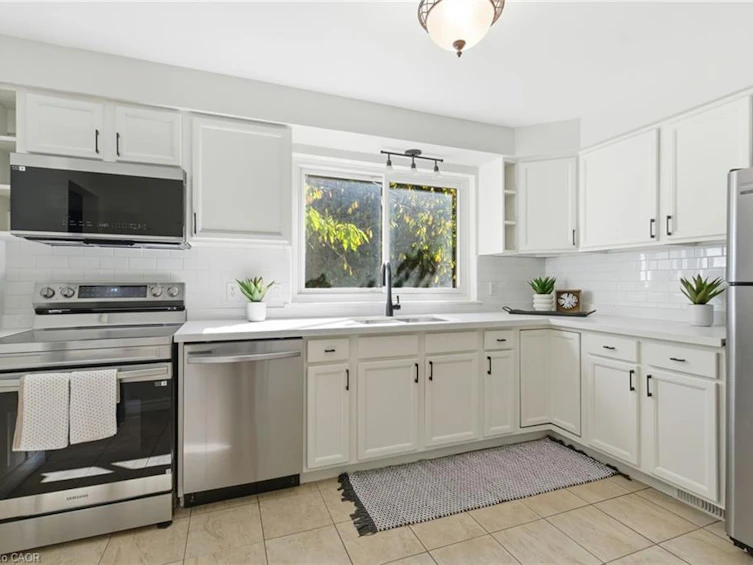 4502 Bennett Road, Burlington, ON, L7L 1Z1 - 16