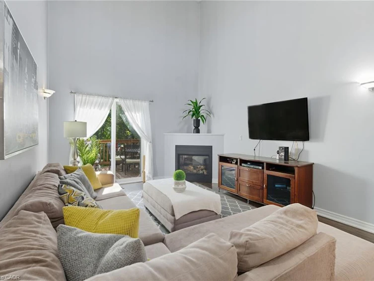 5 Chesapeake Drive, Hamilton, ON, L8B 0H7 - 11