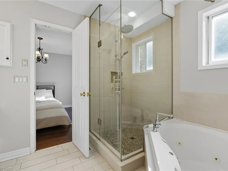 5 Chesapeake Drive, Hamilton, ON, L8B 0H7 - 23