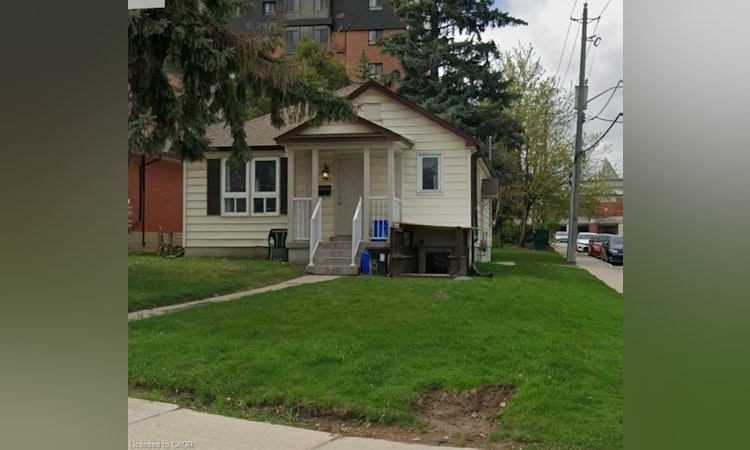 185 Regina Street N