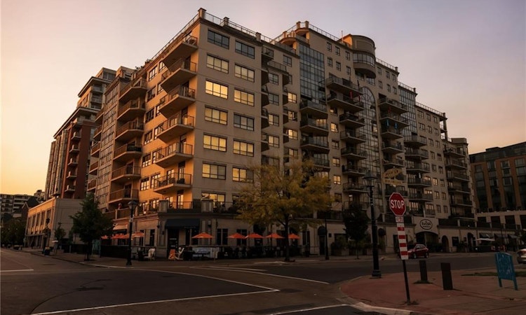 512-399 Elizabeth Street